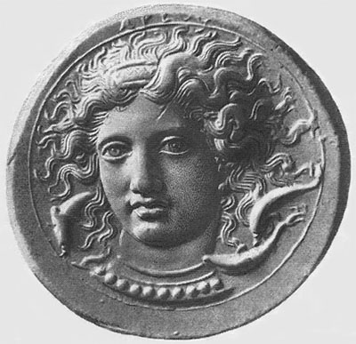 Аретуса. Изображение на сицилийской тетрадрахме резчика Кимона. Ок. 410 до н. э.
