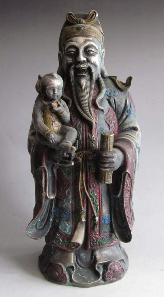 Фу-син. Источник - asiaartonline.com/1322-4958-thickbox/12-old-chinese-silver-fu-luck-god-with-baby-statue-zmsx5015.jpg